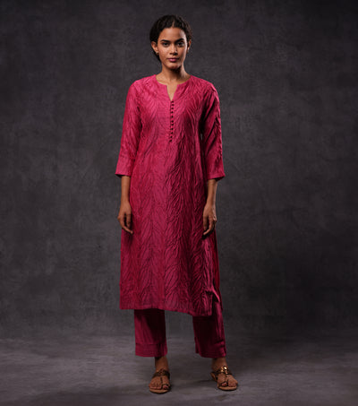 Textured Cotton Silk Pink Kurta with Gota Dupatta & Pants