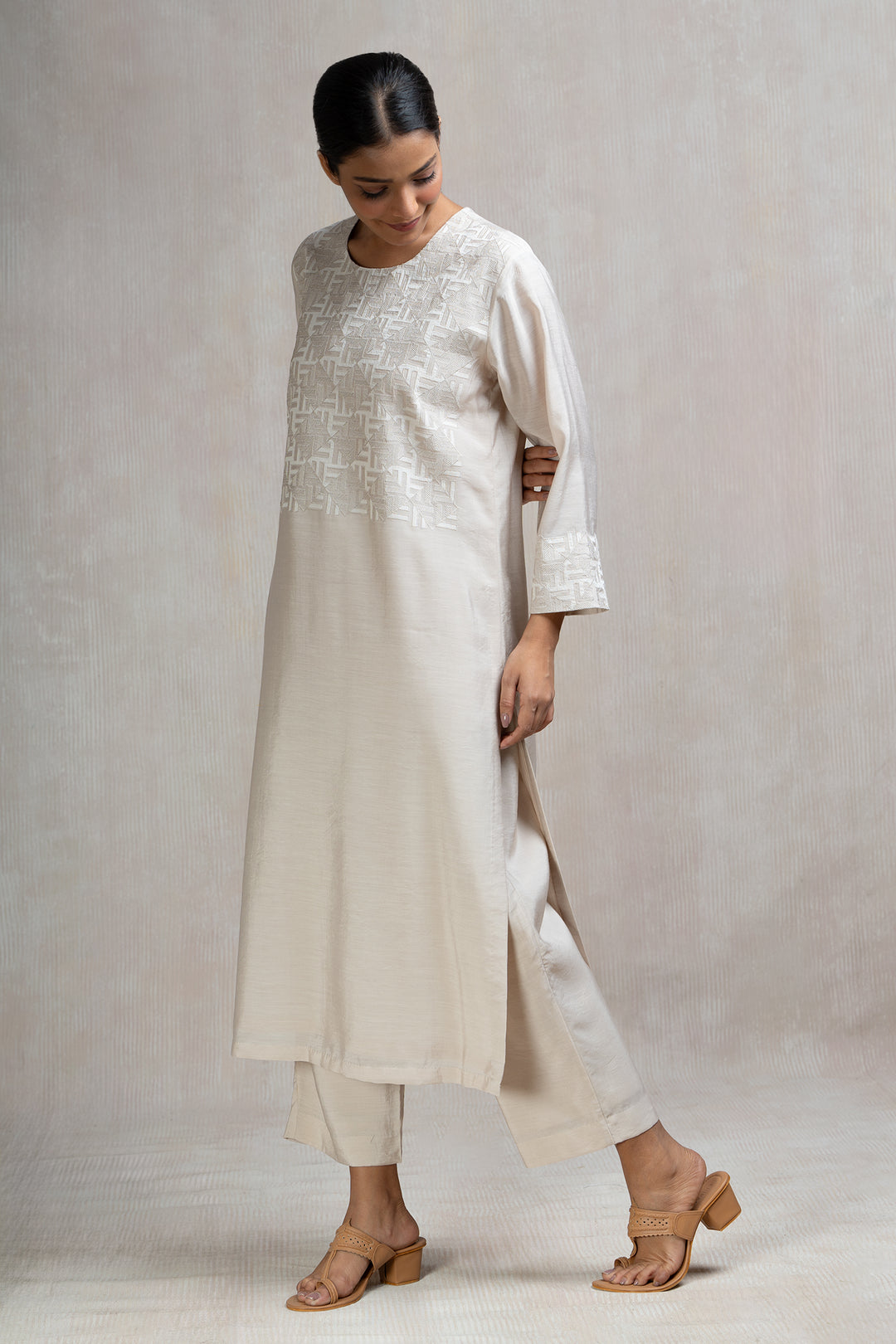 Thread Embroidered Chanderi Kurta Set with Pants & Dupatta