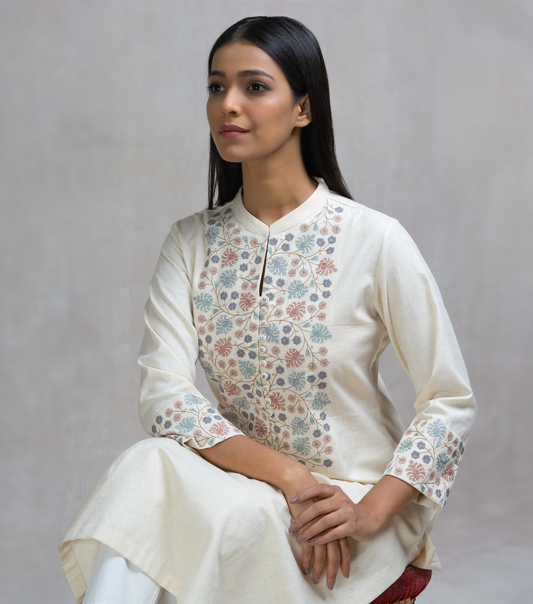 Thread Embroidered Cotton Linen Kurta