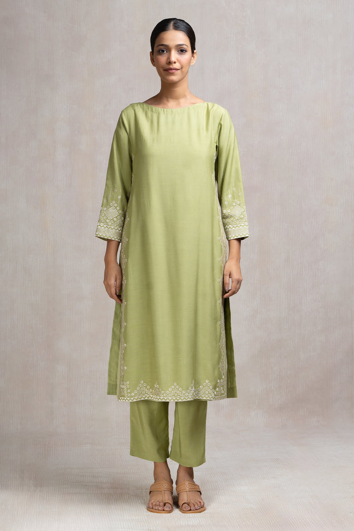 Thread Embroidered Muslin Kurta Set with Pants & Dupatta