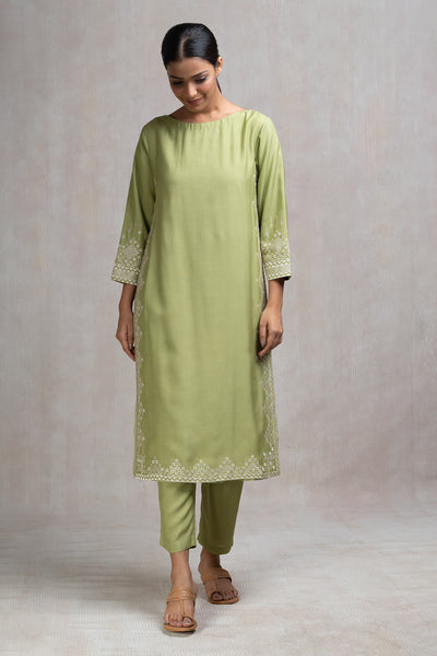 Thread Embroidered Muslin Kurta Set with Pants & Dupatta