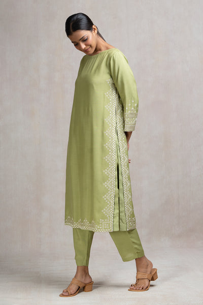 Thread Embroidered Muslin Kurta Set with Pants & Dupatta