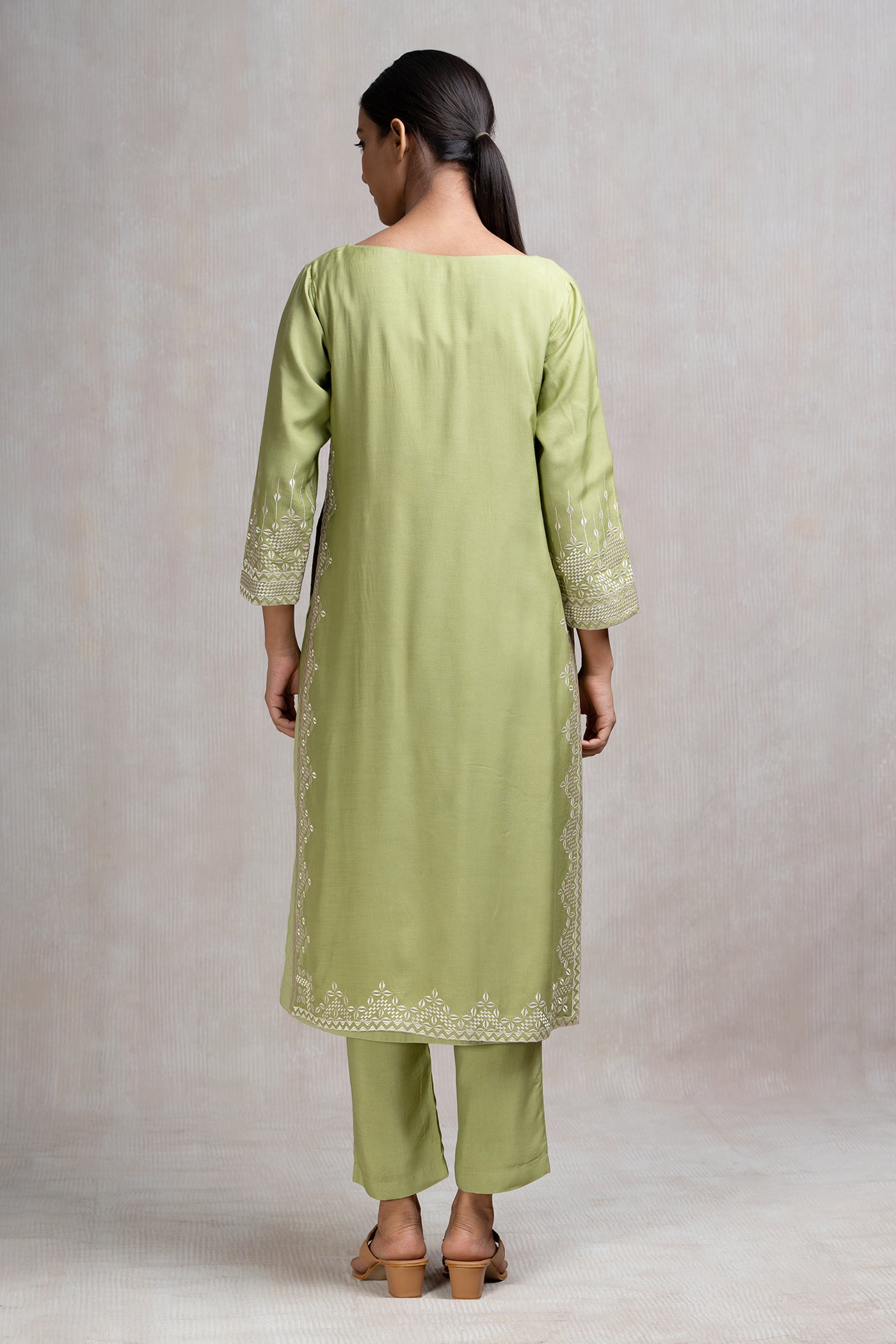 Thread Embroidered Muslin Kurta Set with Pants & Dupatta