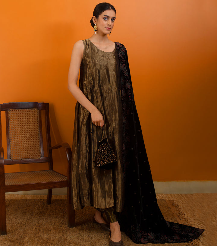 Black Hand Embroidered Velvet Dupatta