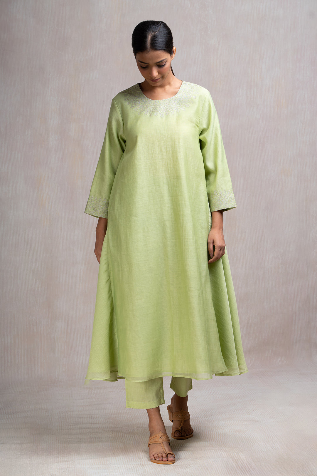 Zari Embroidered Chanderi Kurta Set