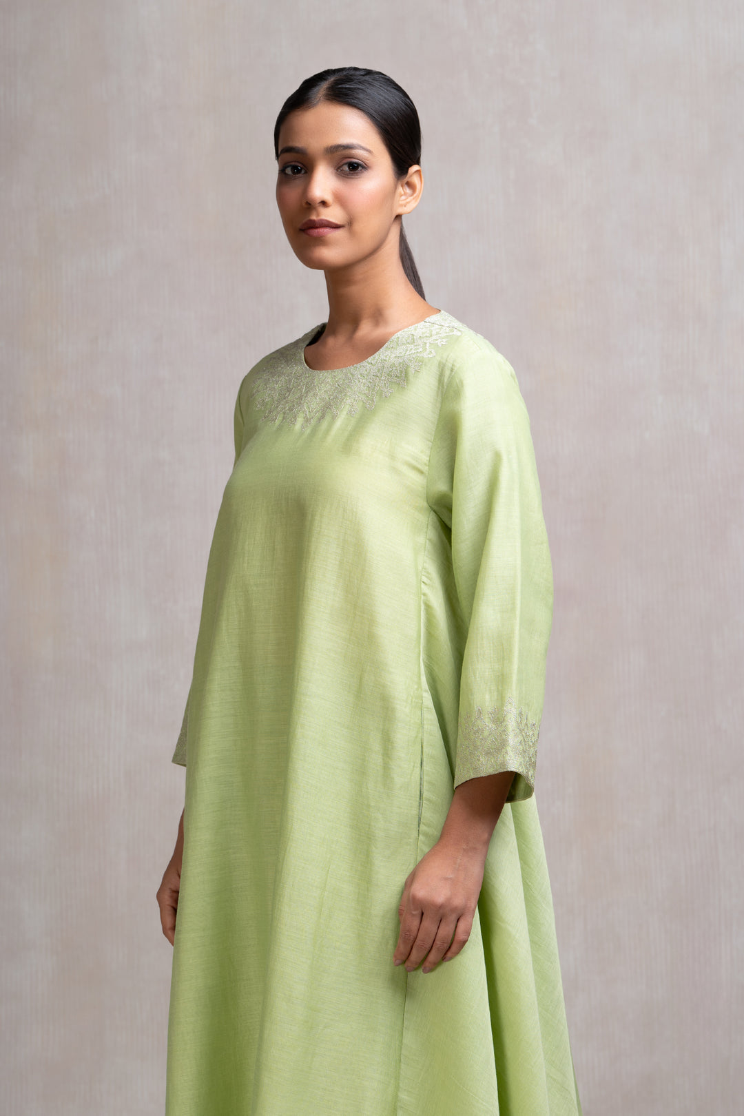 Zari Embroidered Chanderi Kurta Set