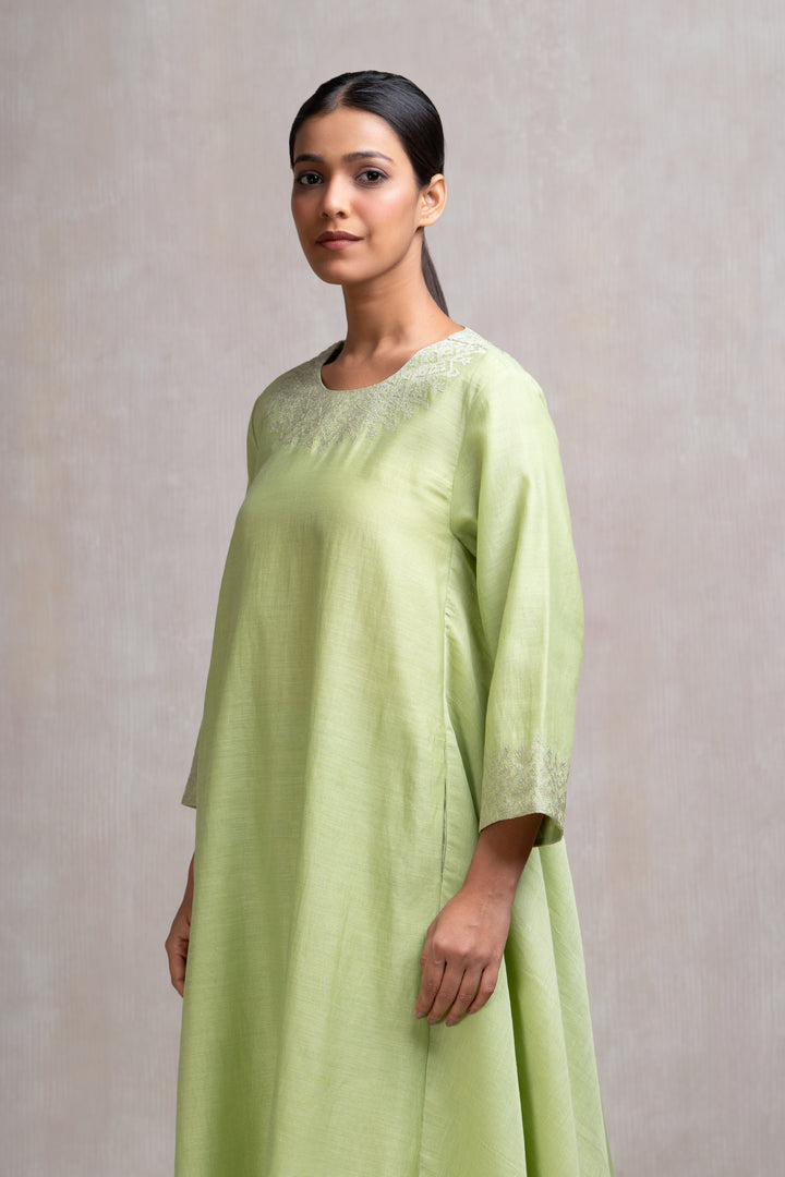 Zari Embroidered Chanderi Kurta Set