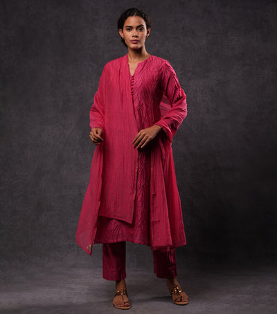 Textured Cotton Silk Pink Kurta with Gota Dupatta & Pants