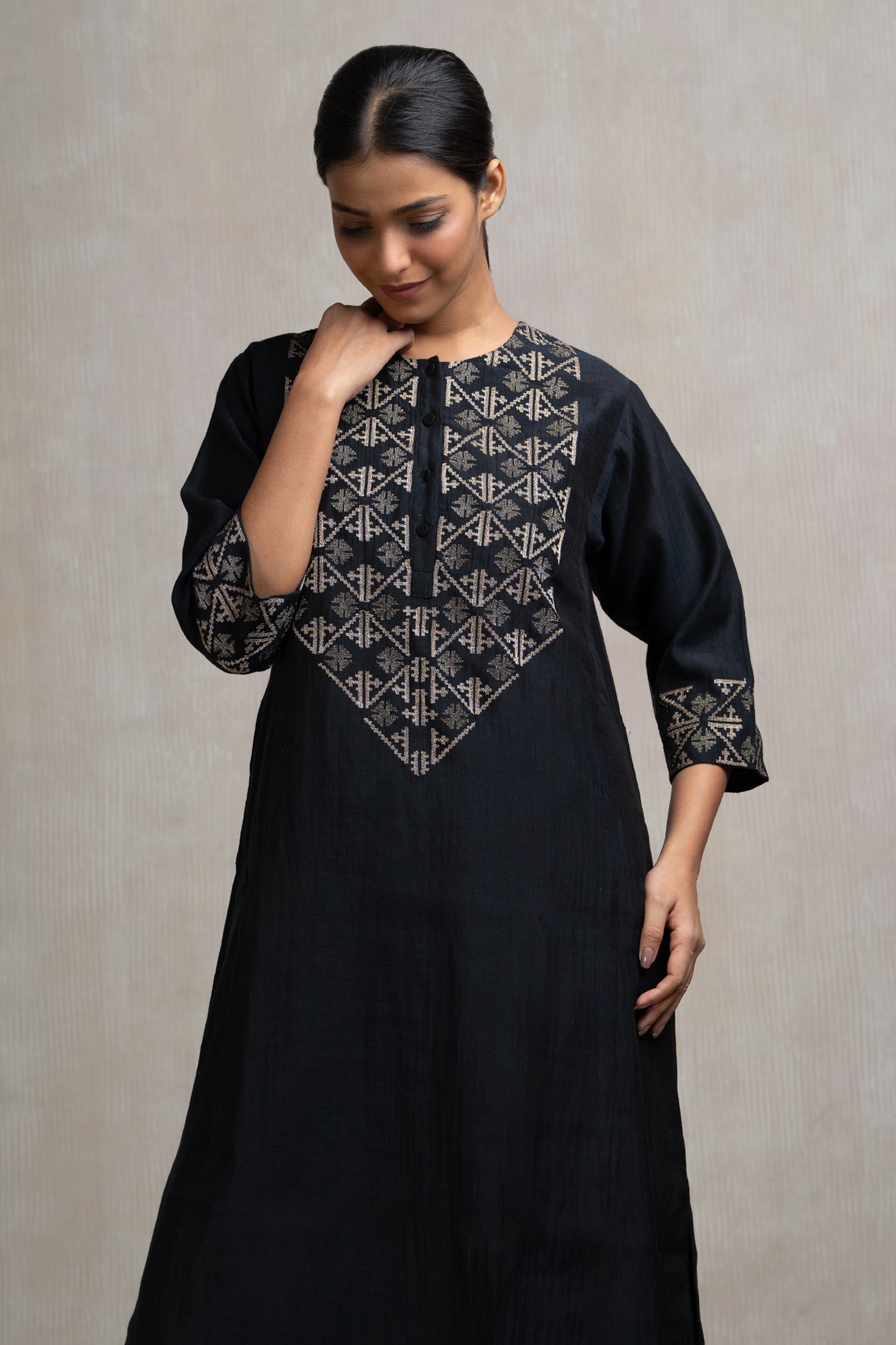 Embroidered Chanderi Kurta Set with Pants & Dupatta