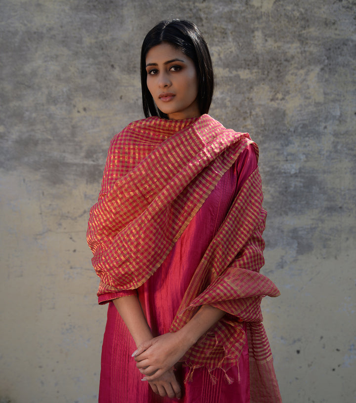 MAGENTA & GOLD CHANDERI ZARI DUPATTA