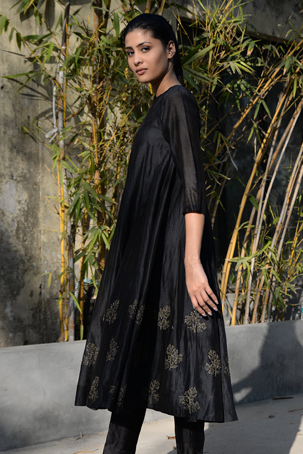 Black Chanderi Kurta Set with Pants & Dupatta