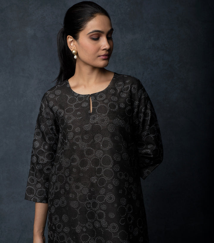 Black Thread Embroidered Chanderi Suit Set