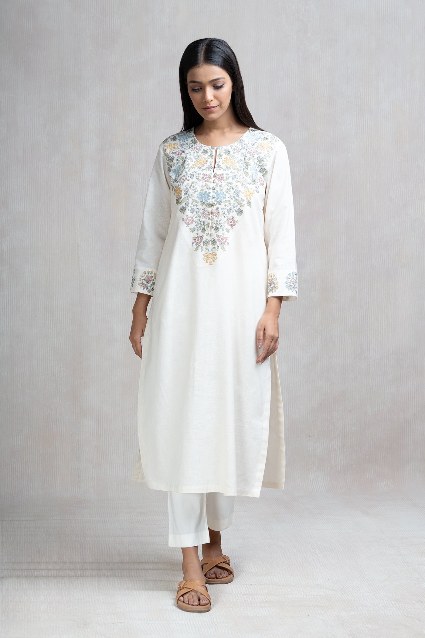 Thread Embroidered Cotton Linen Kurta