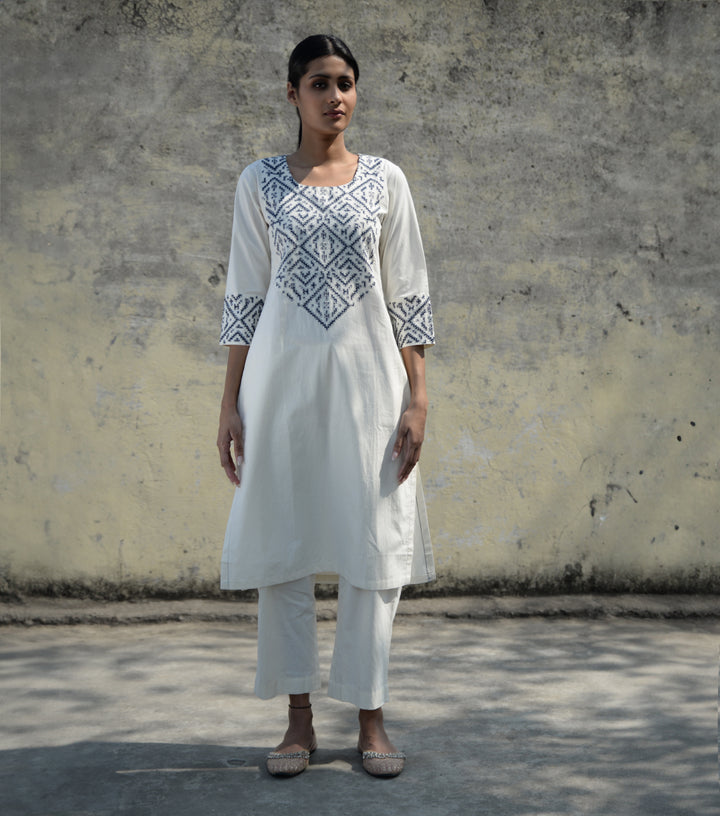 Ivory Embroidered Cotton Kurta & Chanderi Dupatta Set