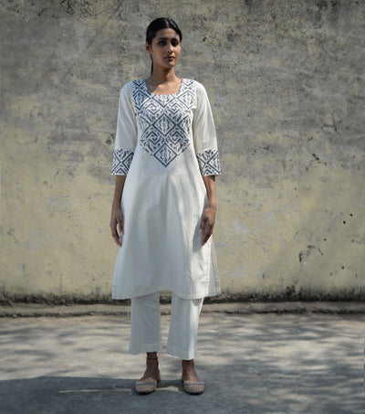 Ivory Embroidered Cotton Kurta & Chanderi Dupatta Set