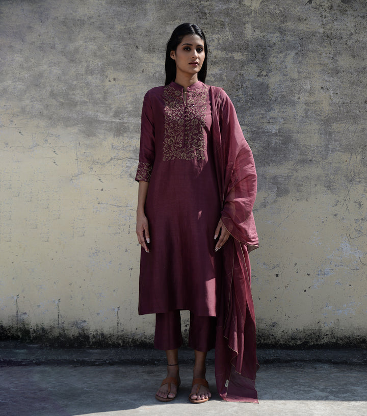 NOOR EMBROIDERED WINE CHANDERI KURTA SET