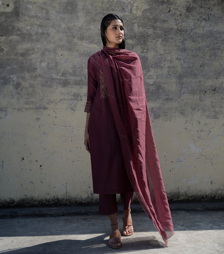 NOOR EMBROIDERED WINE CHANDERI KURTA SET