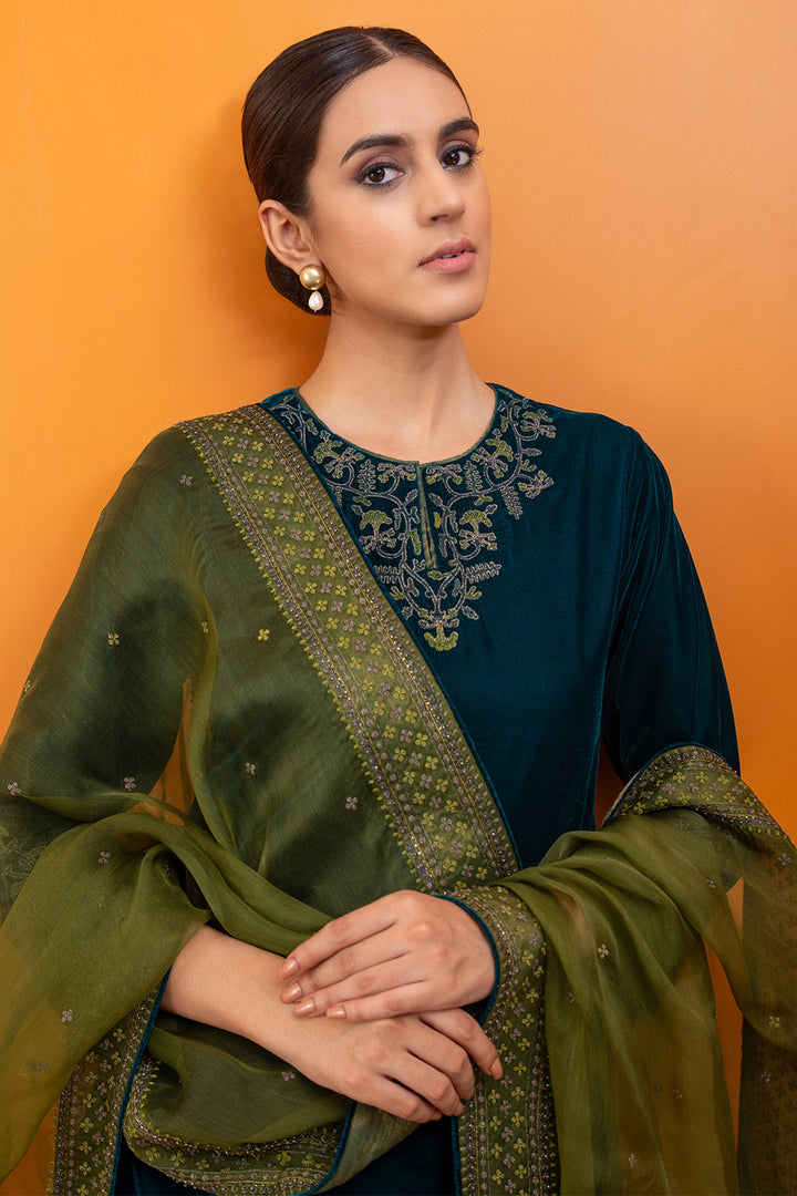 Green Embroidered Velvet Suit Set