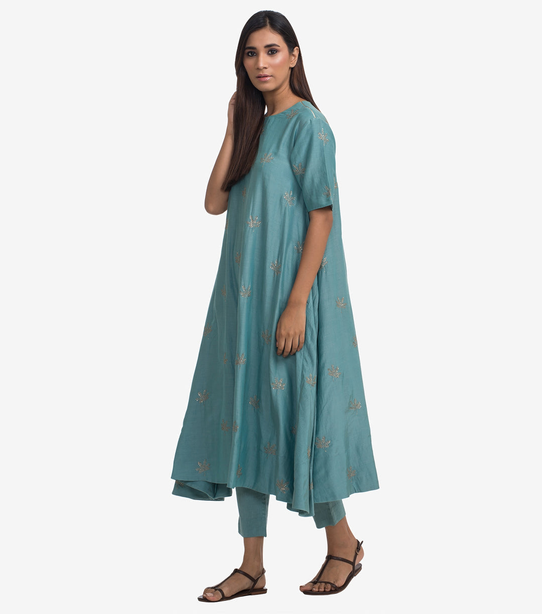 Blue embroidered Cotton silk Kurta & Pants Set