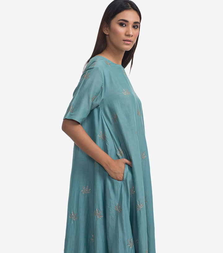 Blue embroidered Cotton silk Kurta & Pants Set