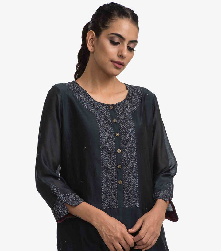 Navy blue chanderi embroidered kurta