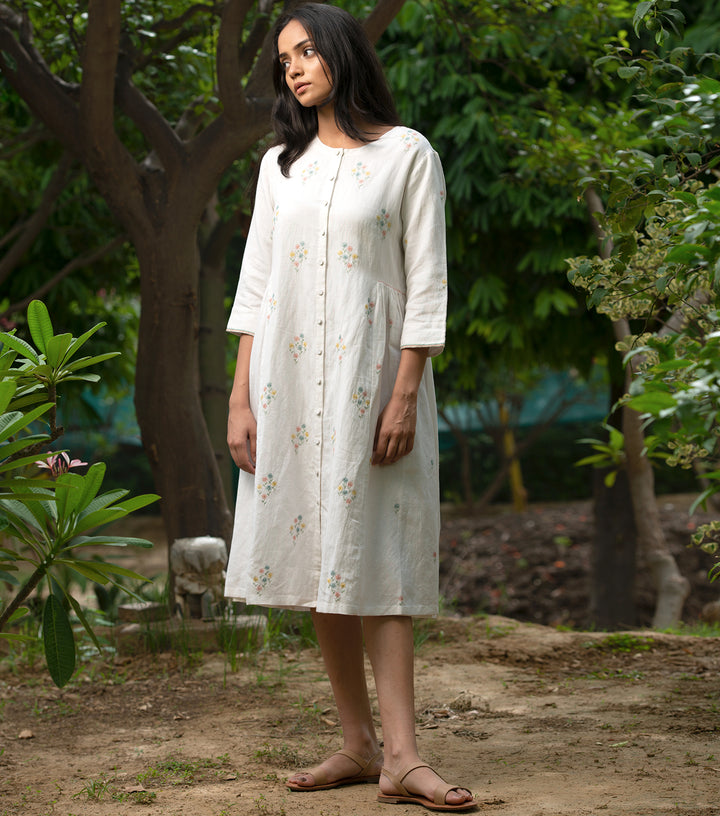 White Linen Embroidered Kurta