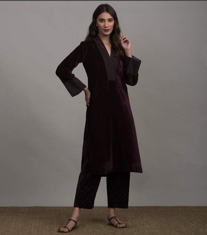 Purple embroidered velvet kurta & pants set