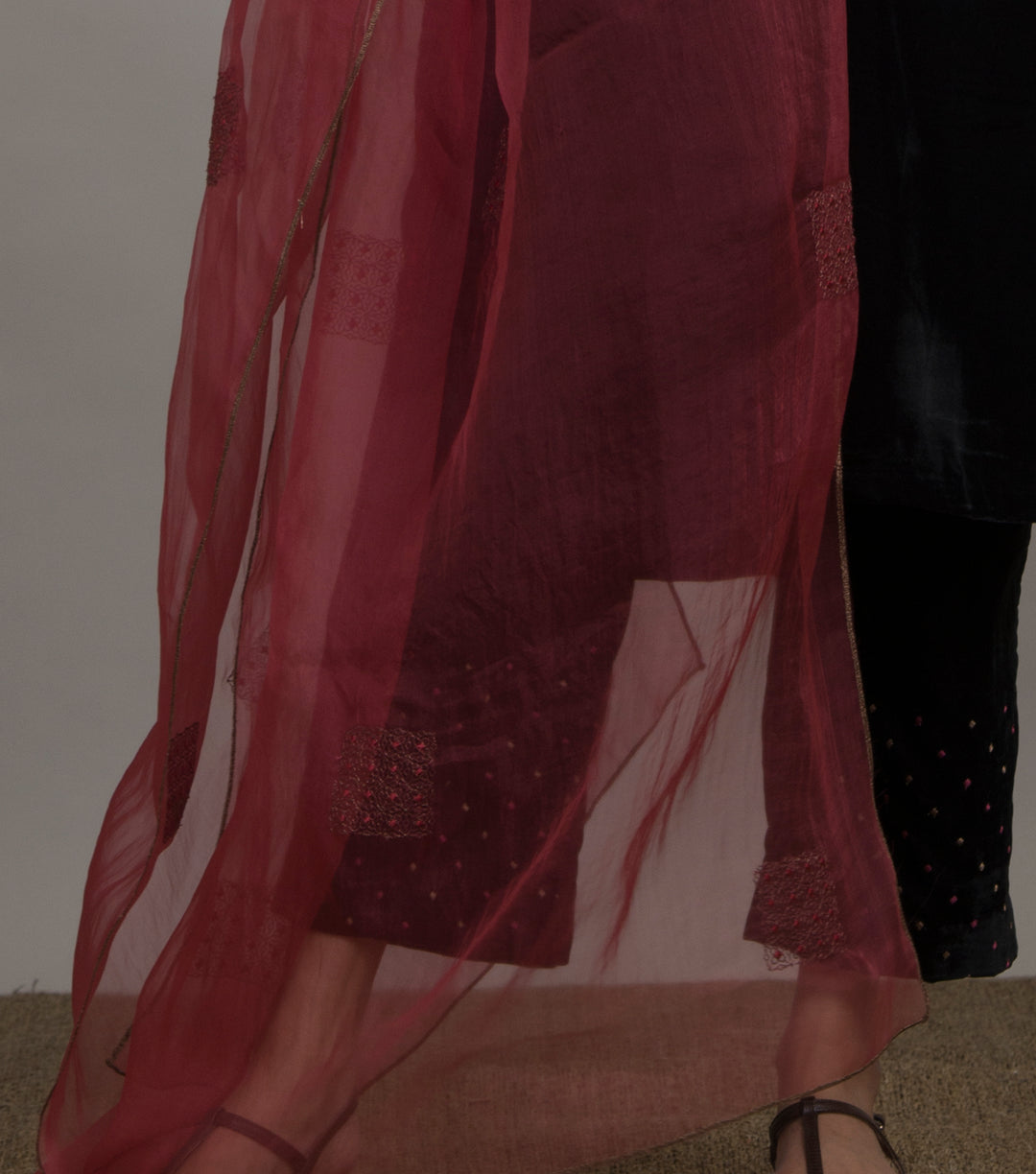 Coral organza dupatta