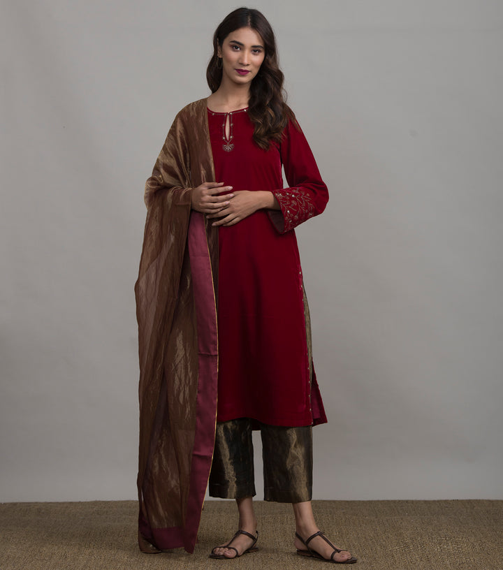 Maroon tissue solid dupatta