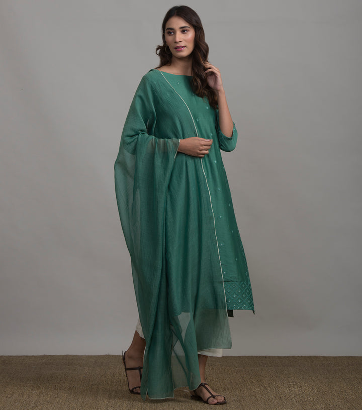 Green embroidered chanderi dupatta