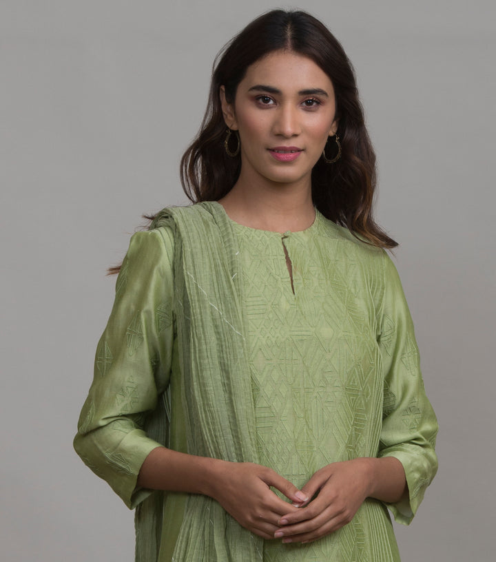 Green crinckled chanderi dupatta