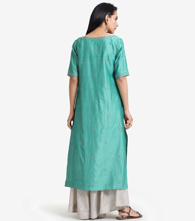 Green chanderi embroidered kurta