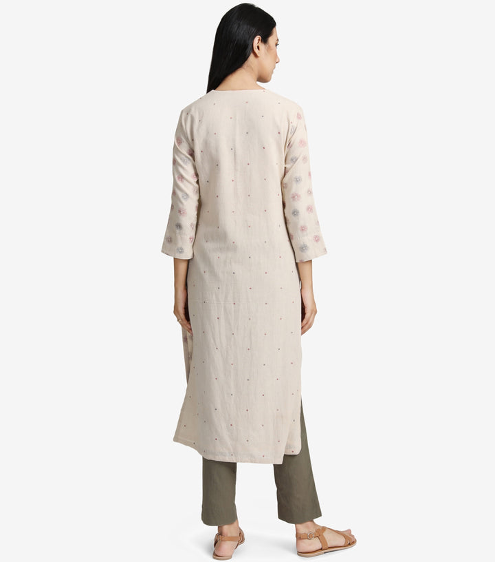 Offwhite embroidered kurta