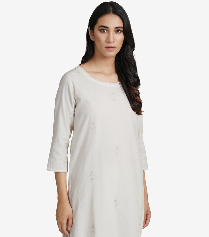 White Cotton embroidered Kurta