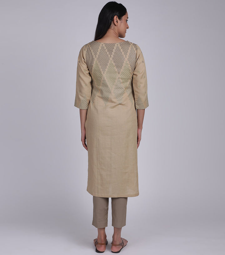 Veg Embroidered kurta