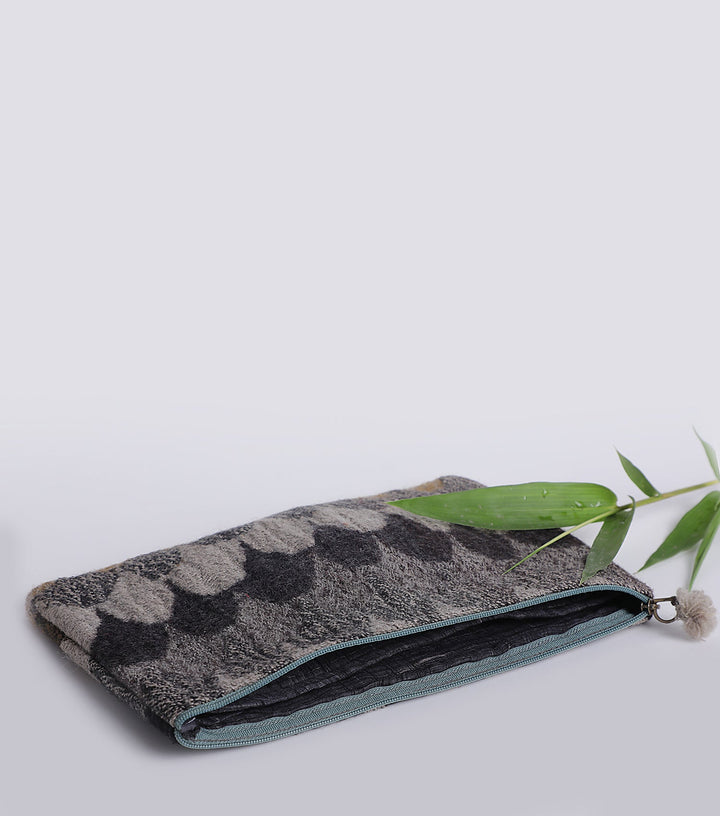 Woolen Silk Pouch