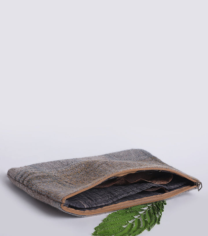 Woolen Silk Pouch