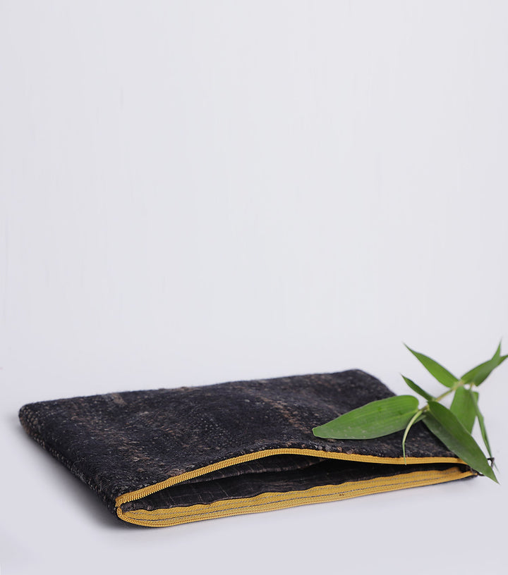 Woolen Silk Pouch