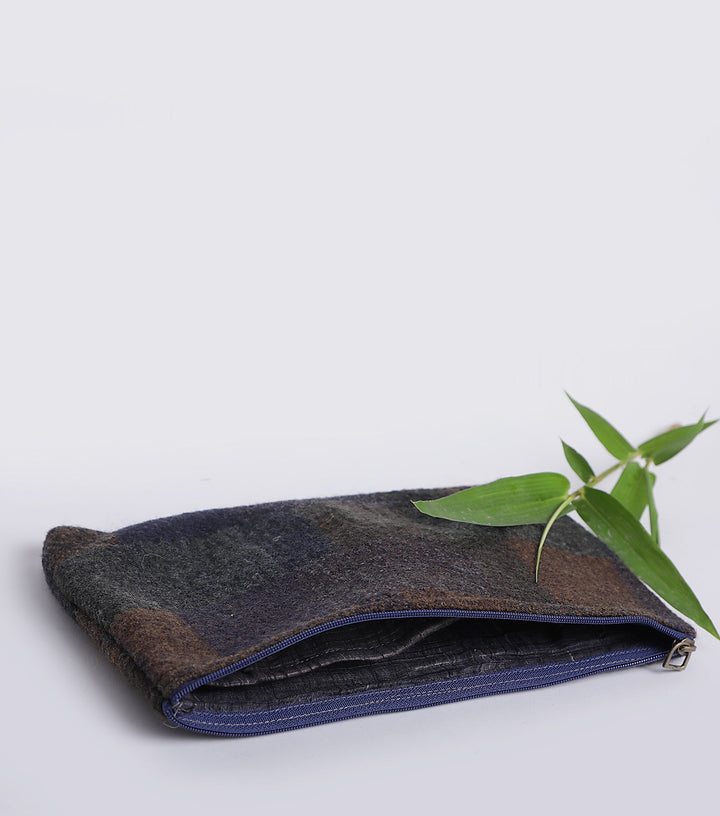 Woolen Silk Pouch