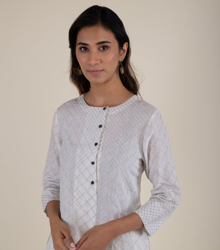 White Embroidered Cotton Linen Kurta