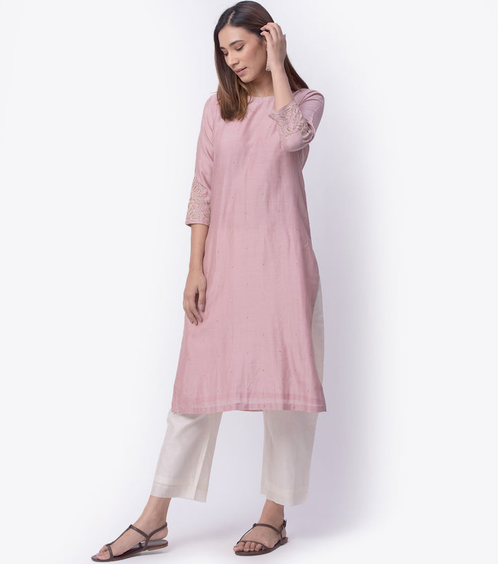 Blush Pink Embroidered Chnaderi Kurta