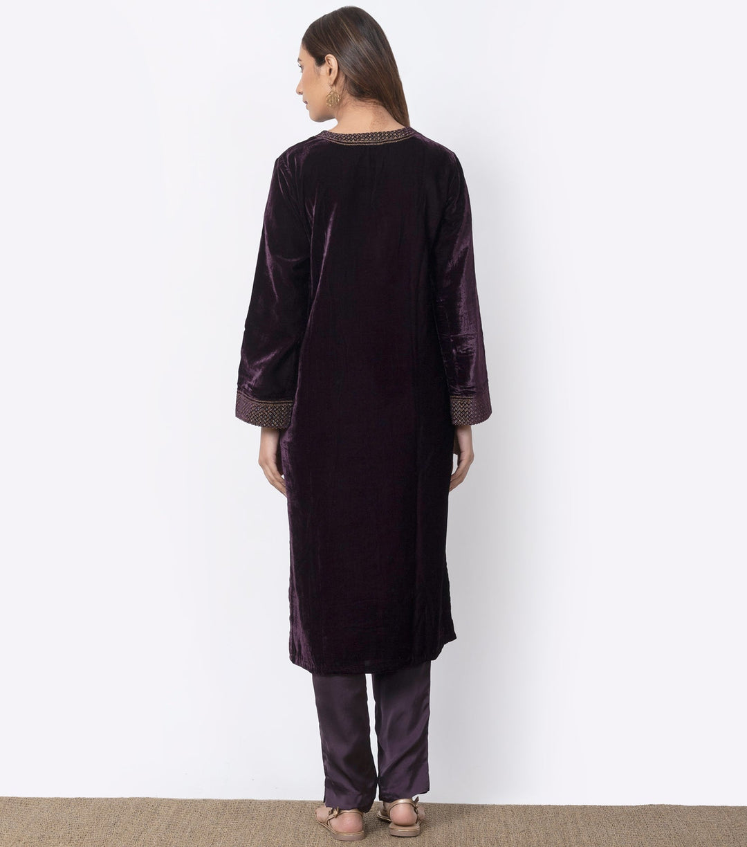 Plum Velvet embroidered Kurta