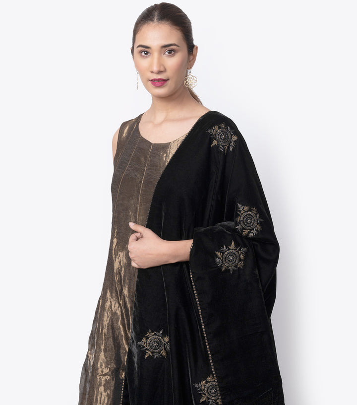 Black embroidered velvet dupatta