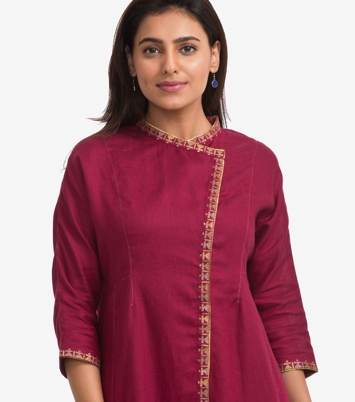 Maroon Linen Zari Embroidered Cape