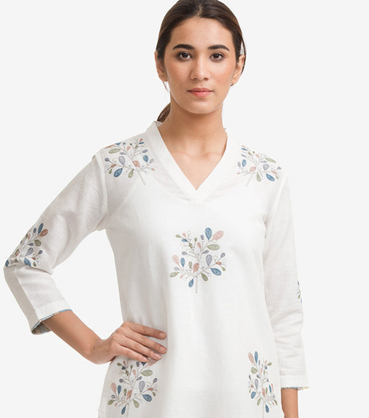 White Cotton Linen Floral Detail Kurta